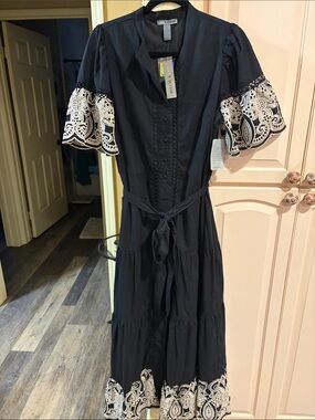 Love By Design south hampton coastal embroidered w/belt black/gardenia